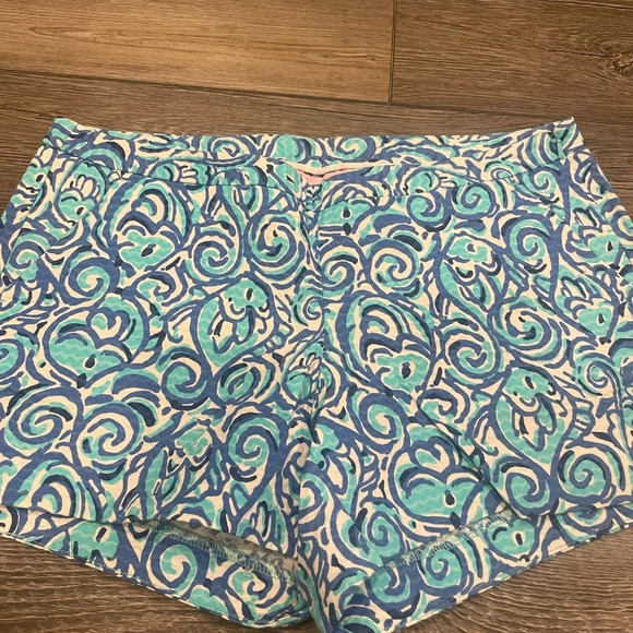 LILLY PULITZER Shorts Size 0 Adie Chasing Tail Blue Fish Side Zip w/ Pockets - Picture 2 of 6
